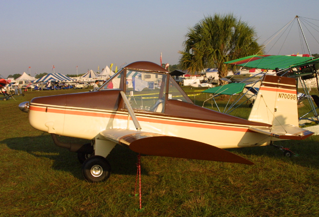 Bobcat ultralight, Supercat ultra lite aircraft, all wood plans built ultralights, Ultralight News newsmagazine.