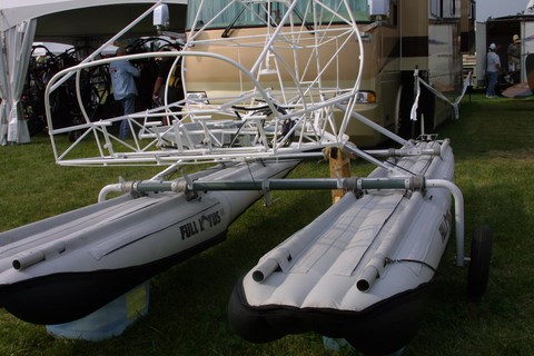 Kolb Mark III Extra on Full Lotus Floats