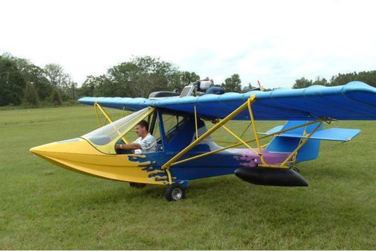 Aventura amphibious experimental aircraft powered by a Rotax 582.